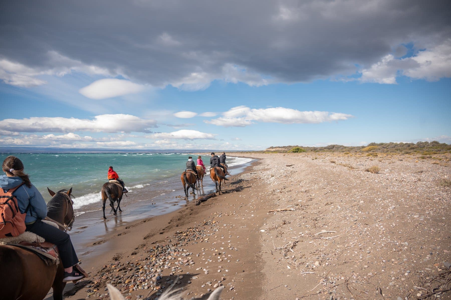El Buen Samaritano Cabalgatas — Lago Buenos Aires